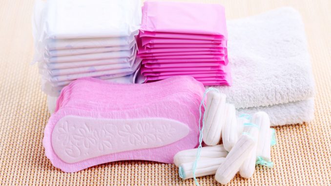 © matka_Wariatka / stock.adobe.com Alternativen zu Binden und Tampons Alternativen zu Binden und Tampons