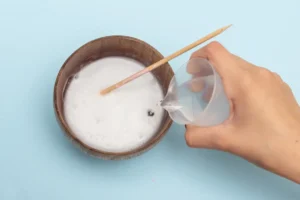 Bastelkleber selber machen - 5 ungiftige Rezepte vorgestellt