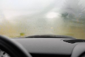 beschlagene Autoscheiben