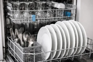 Spülmaschine trocknet nicht – Mögliche Ursachen & Tipps