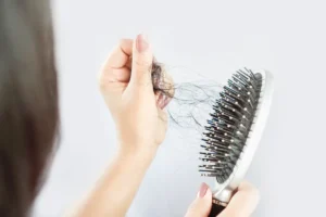 Haarbürste reinigen