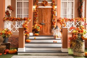 Hauseingang herbstlich gestalten – 7 kreative Ideen Hauseingang mit herbstlicher Dekoration