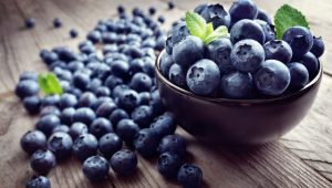 Heidelbeerflecken (Blaubeeren) entfernen Heidelbeerflecken entfernen