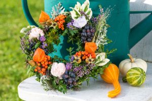 Herbstkranz binden – Anleitung & Ideen zum Nachmachen Herbstlicher Kranz
