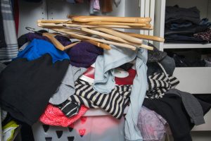 Kleiderschrank optimal ausnutzen