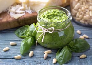 Selbstgemachtes Pesto