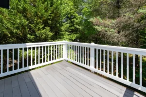 Terrassengeländer: Welches Material wählen?